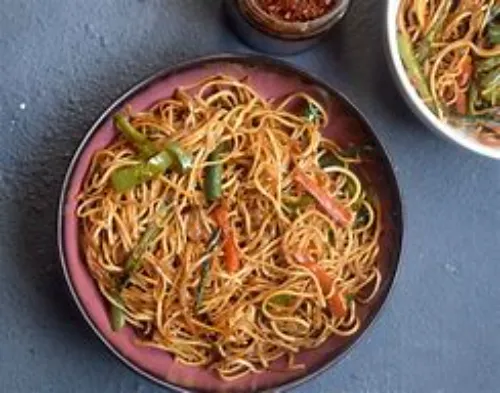 Veg Schezwan Noodles